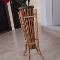 گلدان چوبی بزرگ|گل مصنوعی|محمدیه-قزوین, |دیوار