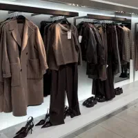 فروشنده پوشاک زنانه