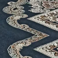 4عدد پشتی و دوعدد رو فرشی یک عدد پرده