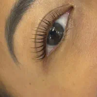 اموزش گروهی لیفت مژه