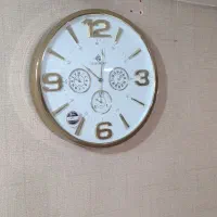 ساعت دیواری و ایستاده