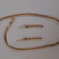 گردنبند و گوشواره طلا