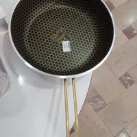 تابه تفلون لونه زنبوری