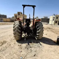 تراکتور|ماشین‌آلات صنعتی|بروجن, |دیوار