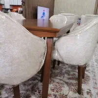 میز ناهارخوری درجه یک در حد نو
