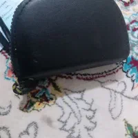 کیف حاوی مدارک پیدا شده