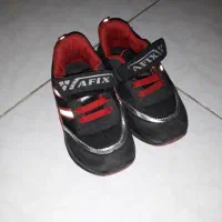 کفش بچگانه سالم و تمییز