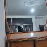 آینه|آینه|قم, بنیاد|دیوار