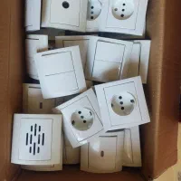 کلید و پریز برق