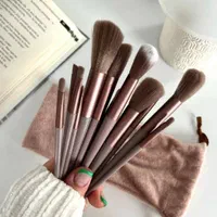 فروش تمام لوازم آرایشی بهداشتی به صورته عمده