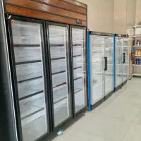 یخچال و قفسه ی سوپر مارکت