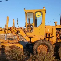فروش یک دستگاه گریدر کوماتسو۷۰۵ r2 در حال کار