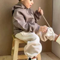 به یک فروشنده خانم نیازمندیم