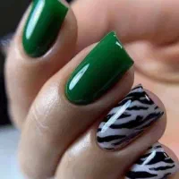 خدمات کاشت ناخن یزدانشهر