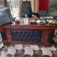 میزو صندلی مدیریت با لوازم تحریر رو میزی