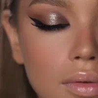 خدمات میکاپ و شنیون حرفه ای با مناسب ترین قیمت