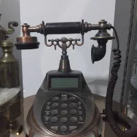 تلفن روی میزی آماده بکار