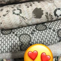 تعدادی شال و روسری|لباس|ماسال, |دیوار