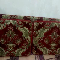 سه عدد پشتی در حد تمیز...قیمت دو میلیون.