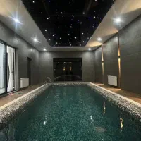 اجاره ویلاهای استخرآبگرم(روباز،داخل بنا،سرپوشیده)|اجارهٔ کوتاه‌مدت ویلا و باغ|تهران, وردآورد|دیوار