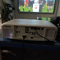 ویدیو پروژکتور سری سینمایی بدون نیاز به پرده نمایش|تلویزیون و پروژکتور|تهران, فلسطین (میدان انقلاب)|دیوار