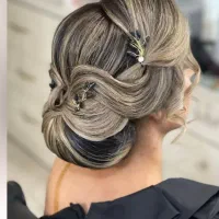 آموزش شینیون|خدمات آرایشگری و زیبایی|مشهد, سیلو|دیوار