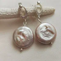 گوشواره و گردنبند مروارید پرورشیی و سنگ طبیعی