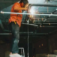 خدمات لوله‌کشی