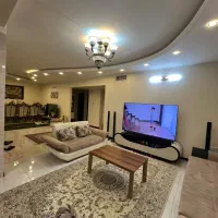 ۲۰۰ متر/سه خواب/تک واحدی/دو سالنه