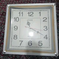 ساعت دیواری