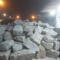 سنگ کوه **نیسانی پر**