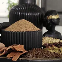 ادویه جات محلی و ارگانیک مزه‌دار