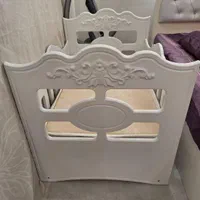 تخت ننو کنار مادر ممبران شرکتی سفید نو سیسمونی|تخت و صندلی بچه|تهران, نیروی هوایی (پیروزی)|دیوار
