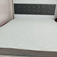 تخت و تشک