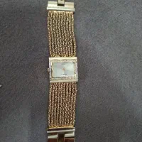 ساعت بند طلایی زنانه در حد نو