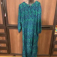 کت دامن|لباس|رشت, معلم|دیوار