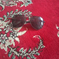 عینک دودی|کلکسیون اشیاء عتیقه|آزادشهر, |دیوار
