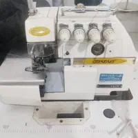 یک چرخ خیاطی سردوز پنج نخ و یکی نیو لایف خانگی