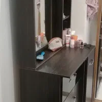میز آرایشی|آرایشگاه و سالنهای زیبایی|رشت, رشتیان|دیوار