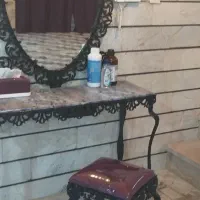 آینه و کنسول قدیمی آلمینیومی