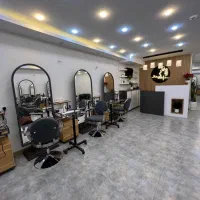 نیروی تشریفات و خدماتی سالن زیبایی
