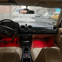 بنز / ۲۳۰ / دانشجویی / ۱۹۷۹