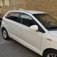 ام وی ام 315 هاچبک