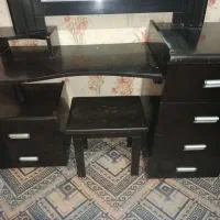 میز ارایش وپاتختی