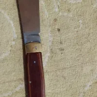 یک عدد چاقوی قدیمی و انتیک