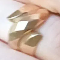 انگشتر طلا گم شده