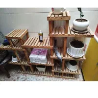 استند چوبی