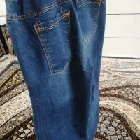 شلوار لی  دخترانه  سایز 7و8و6 سال میخوره