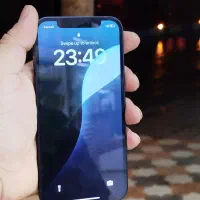 اپل iPhone 12 با حافظهٔ ۱۲۸ گیگابایت
