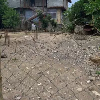 زمین مسکونی با پروانه ساخت دارای سند تک برگ